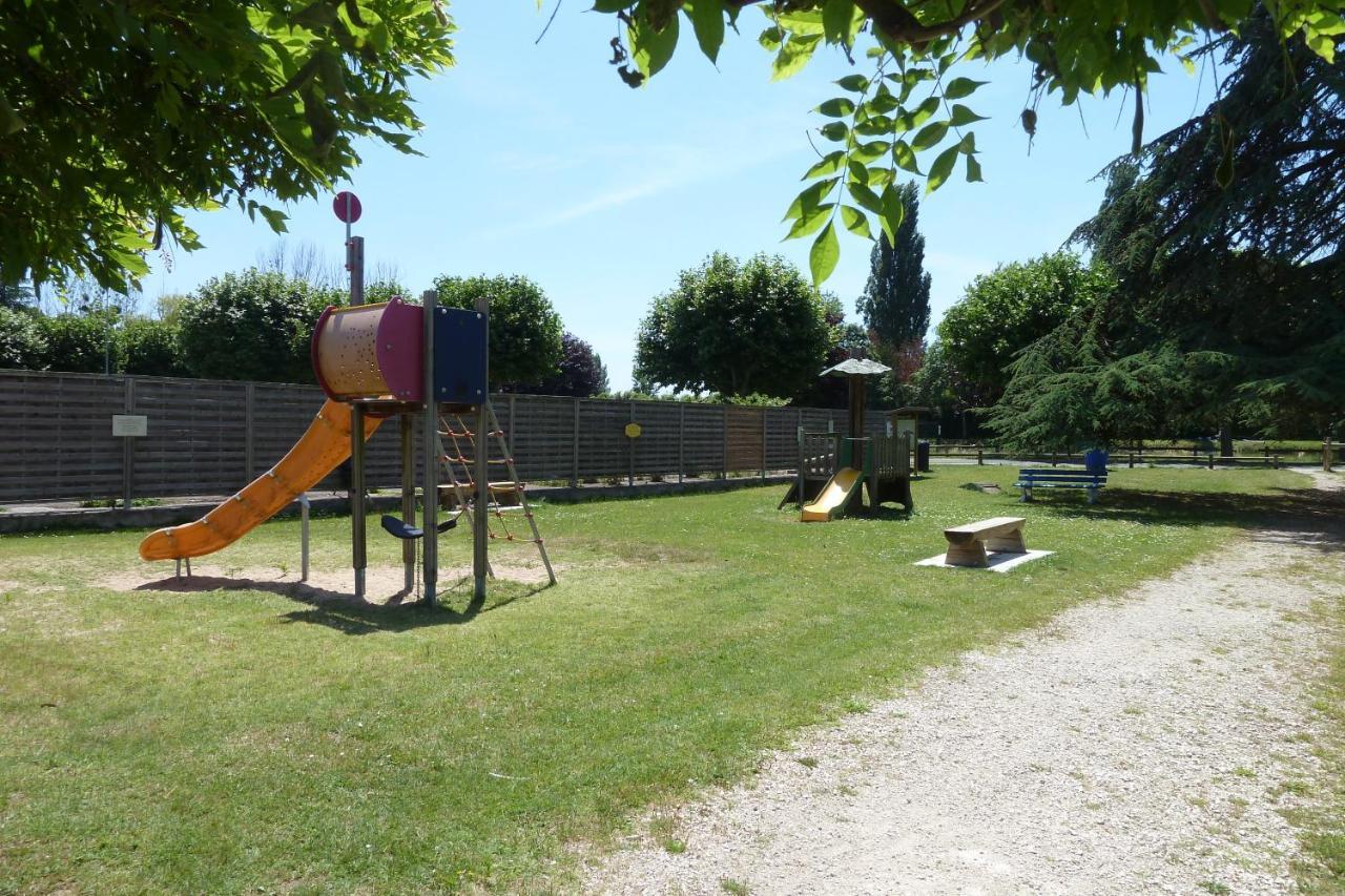 Le Gite Du Canal Noyers-sur-Cher Exterior foto